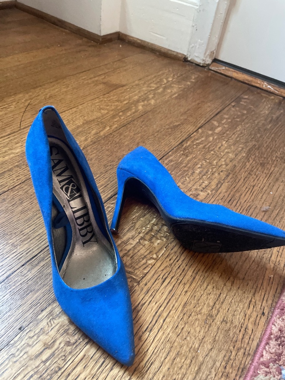 Comfy blue heels